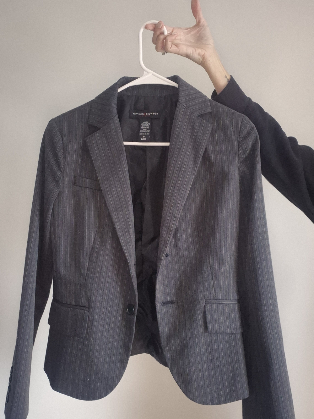 New York & Company Gray Pinstripe Women's Blazer